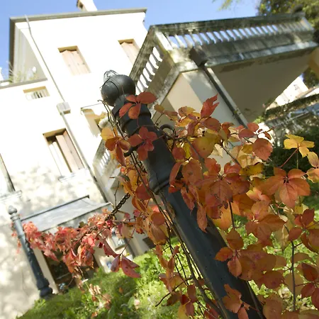 Scalabrini 호텔 3*