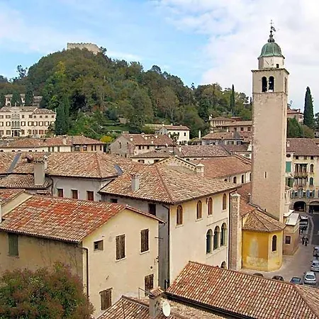 Hotel Scalabrini 3*