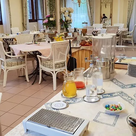 Scalabrini Hotel